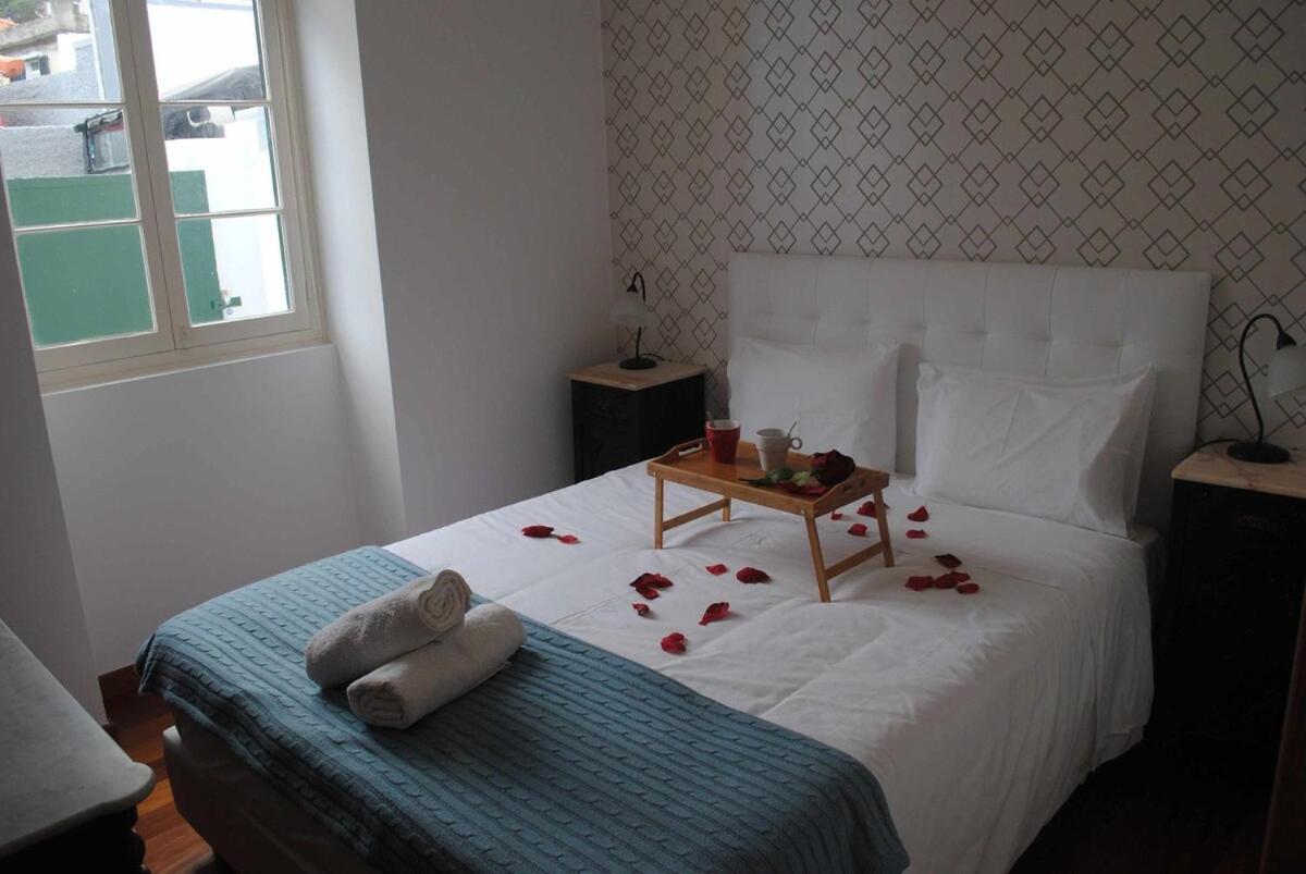 Vila Rosa - Renovated House Overlooking The Sea Hotel Funchal  Buitenkant foto