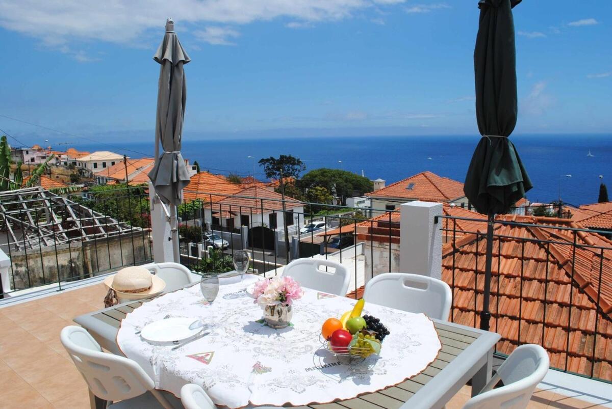 Vila Rosa - Renovated House Overlooking The Sea Hotel Funchal  Buitenkant foto
